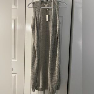 Max Studio Sleeveless Cardigan